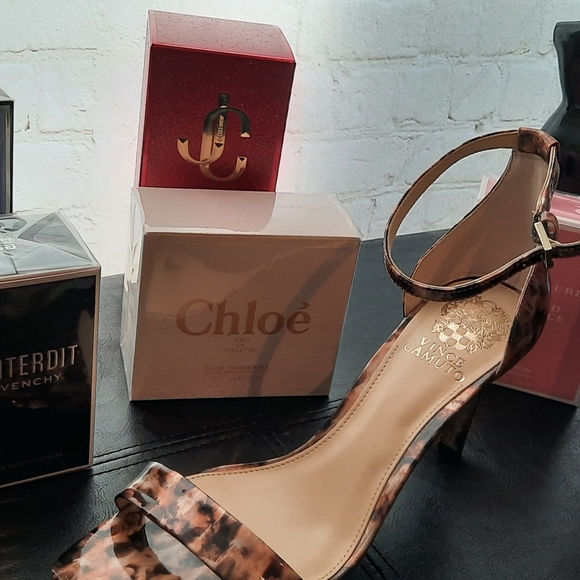 Vince Camuto square toe heels - Picture 12 of 13